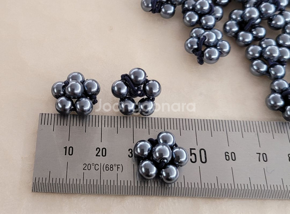 진주꽃 다크그레이 약 18미리 100개 일괄--1
