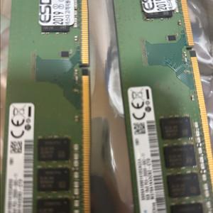 삼성 DDR4 8GB 2개