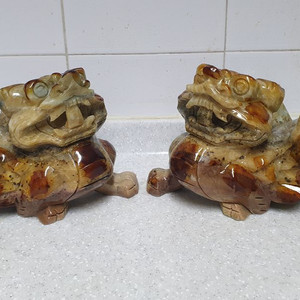 옥으로 만든 중국신수