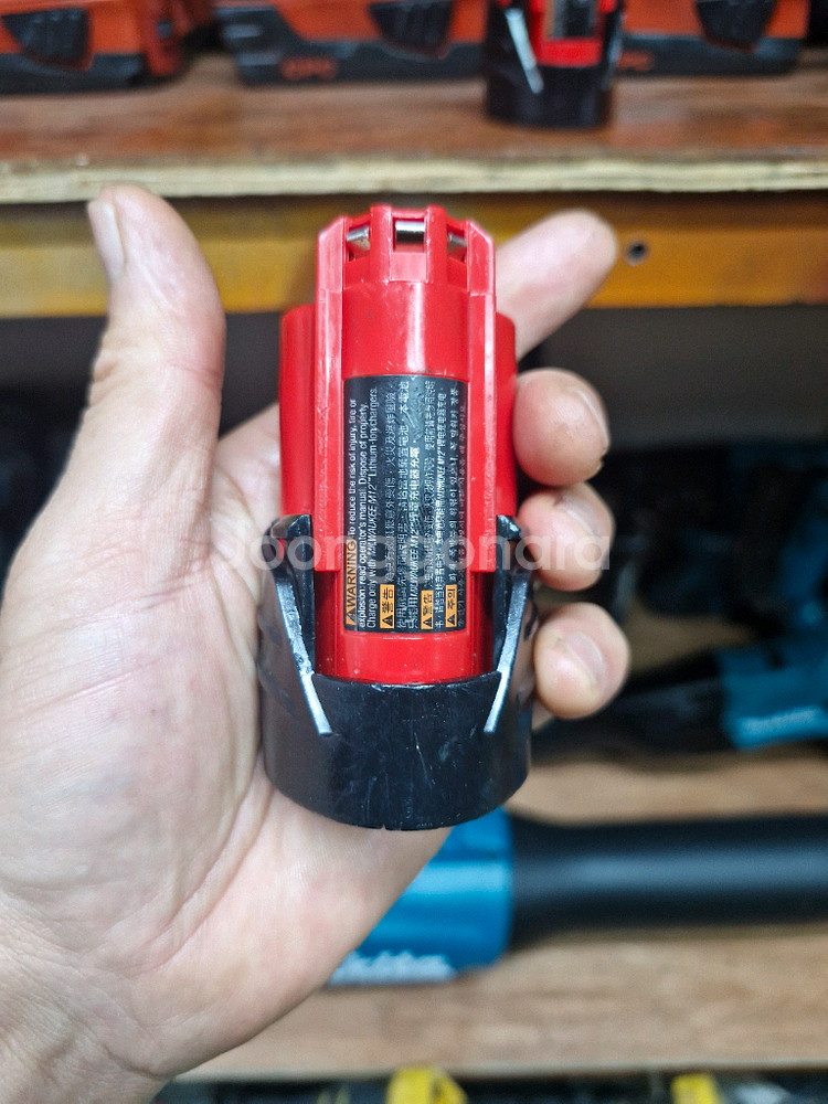 [정품]밀워키배터리 M12B3 개당가격 12V3.0AH--6