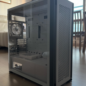 커세어 7000d airflow white 팝니다