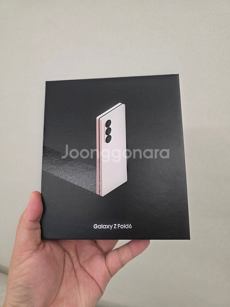 갤럭시 Z폴드6 핑크 256기가 새상품 팔아요~--0