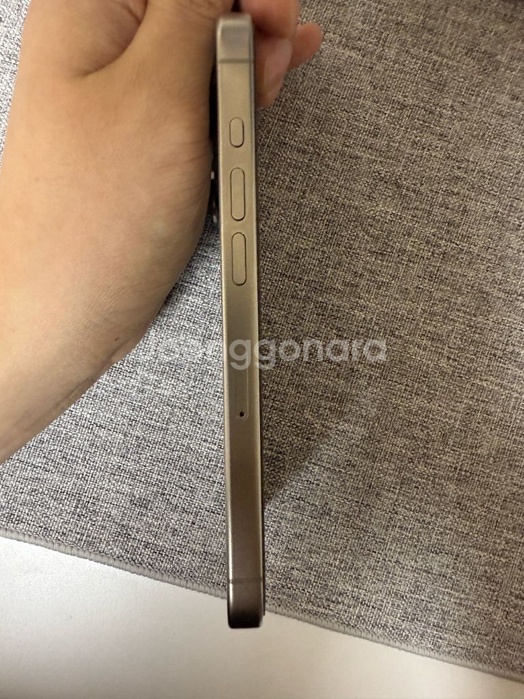 아이폰 15 Pro 256GB 내추럴 티타늄--2