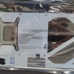 GALAX RTX 5070 Ti EX GAMER 화이트