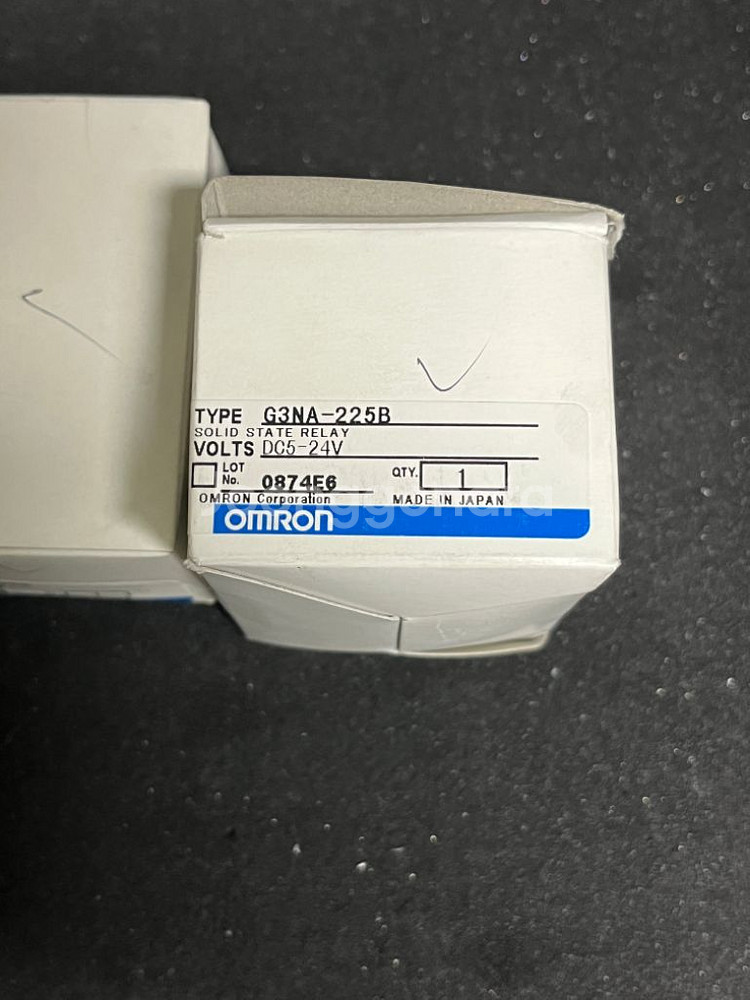 OMRON G3NA-225B SSR 3개--0