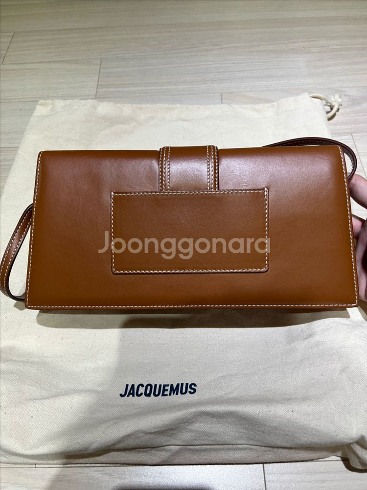 자크뮈스 르 밤비노 롱 숄더백--2