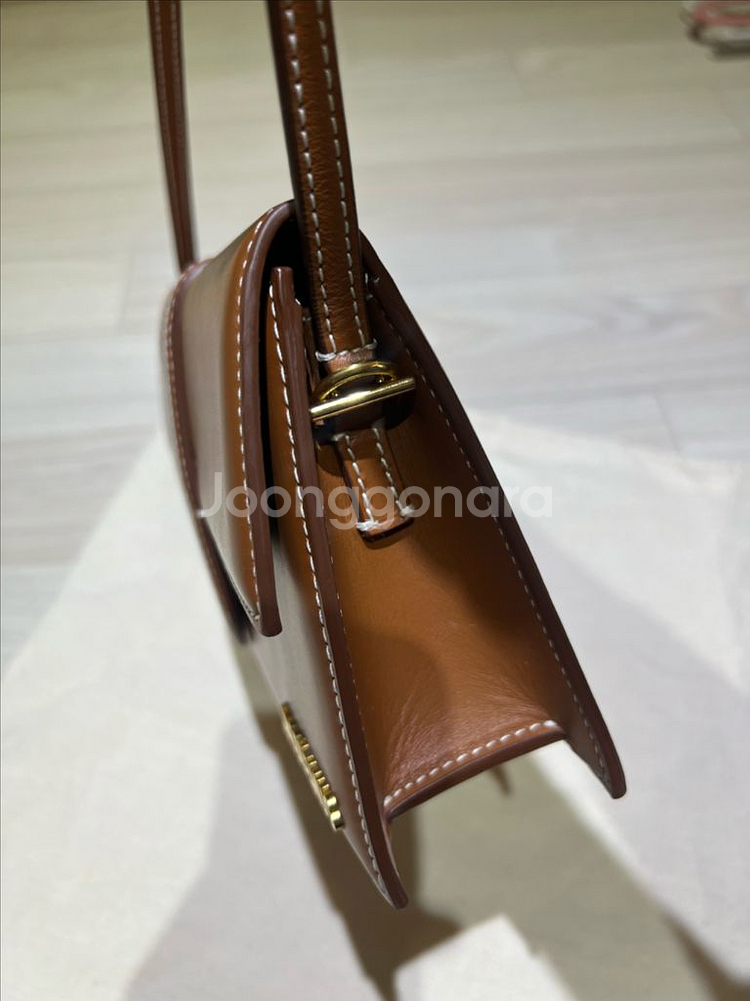 자크뮈스 르 밤비노 롱 숄더백--4