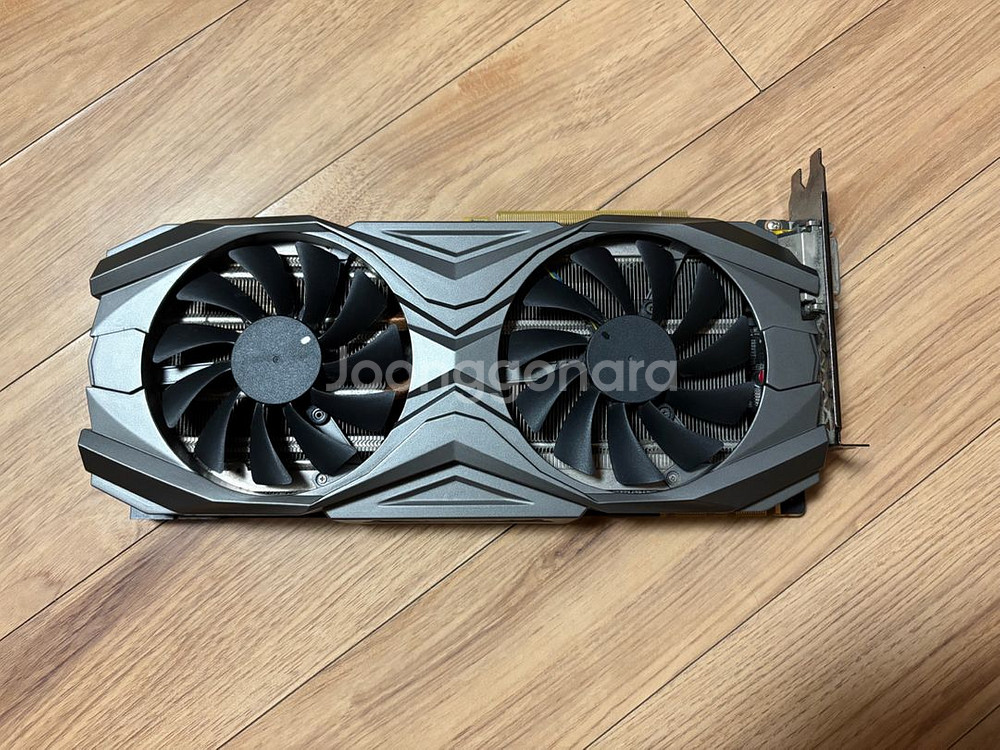 ZOTAC GTX 1070 Ti AMP! Edition--1
