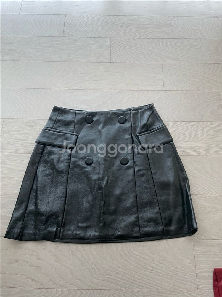 Bershka 버쉬카 페이크 레더 자켓 스커트 세트--0