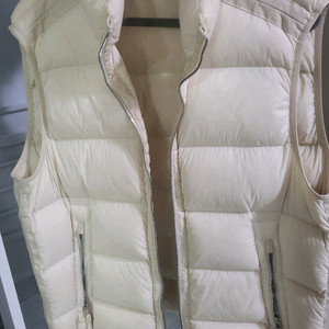 Stone Island 다운 패딩 베스트 (아이보리)