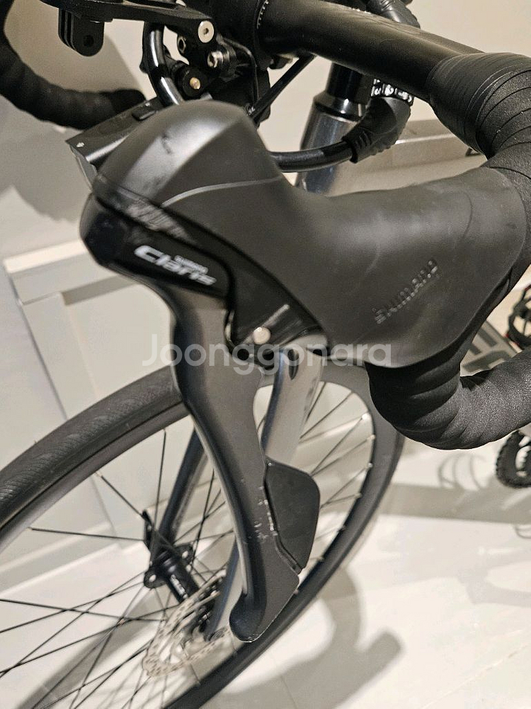 엘파마 에포카 E2000D로드 + 경량 휠셋--4