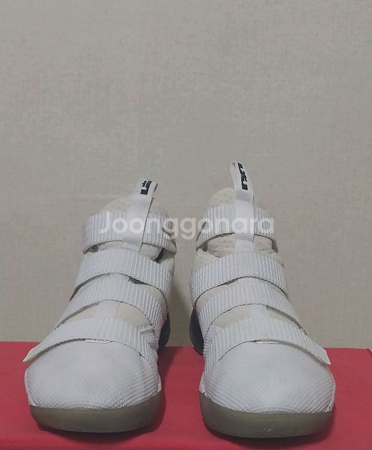 (중고)나이키 르브론솔져 11 팝니다.(285)--1