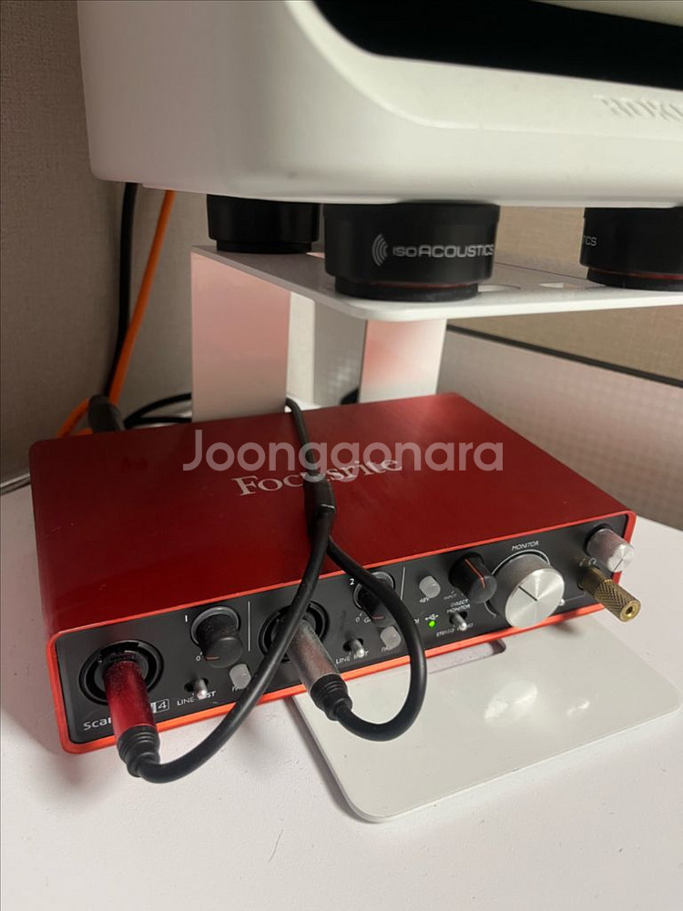 포커스라이트 스칼렛2i4 focusrite--0