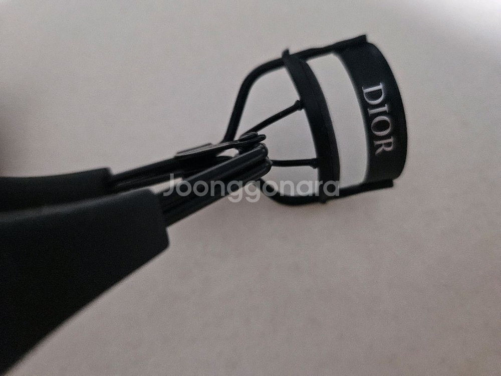 디올 백스테이지 뷰러--1