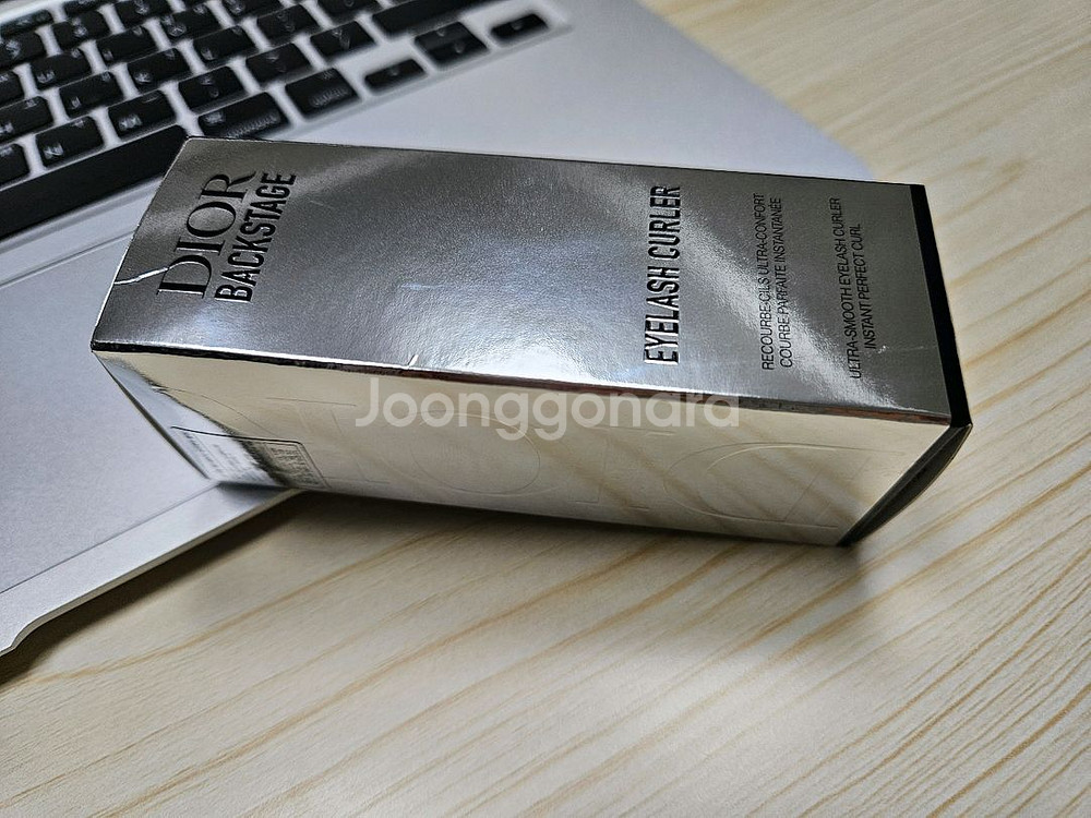 디올 백스테이지 뷰러--5