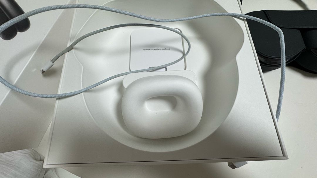 애플 에어팟 맥스 팝니다.--7