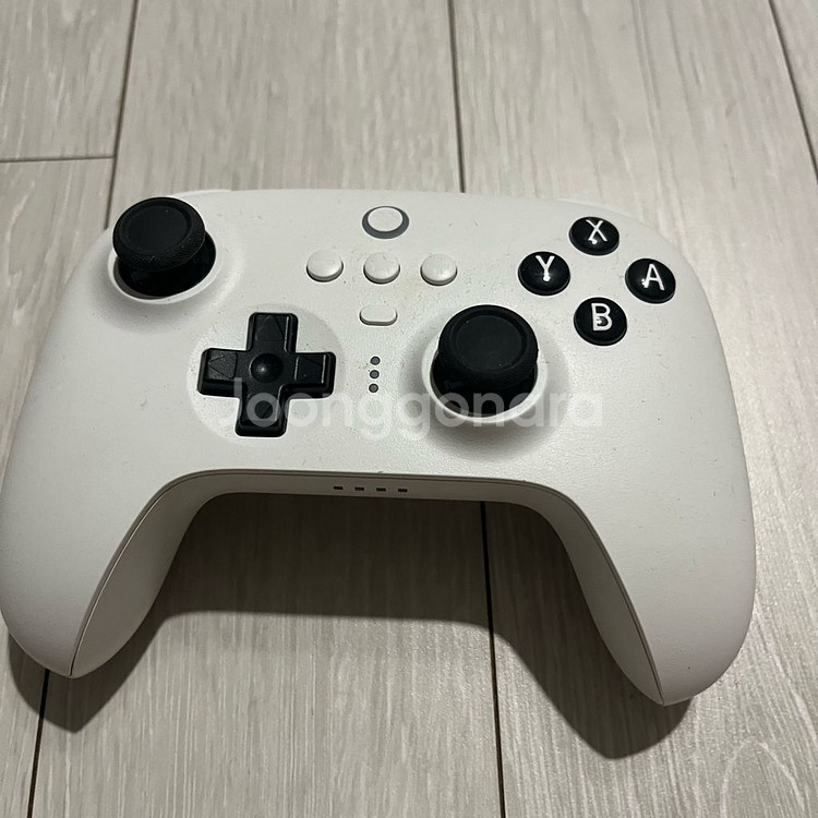 8bitdo ultimate 컨트롤러 팝니다.--0