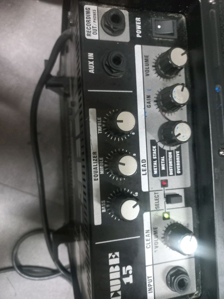 로랜드 큐브 15앰프 이미지