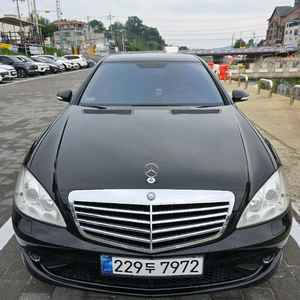 2008년식 벤츠 W221 S550