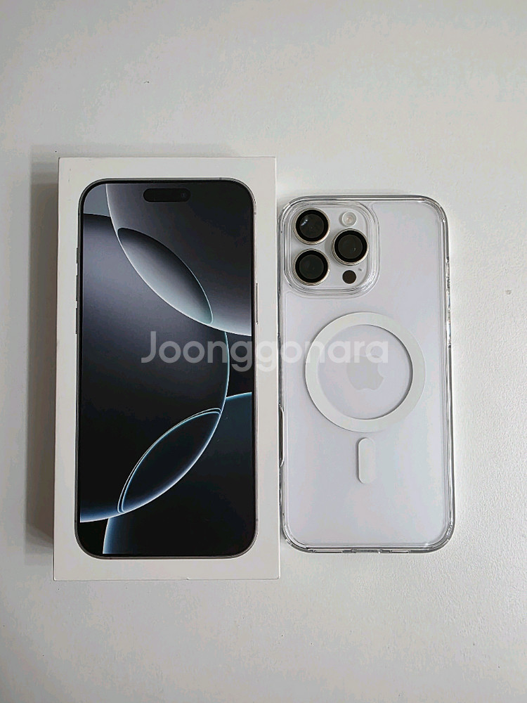 아이폰16프로맥스 화이트티타늄 1테라 1TB 팝니다.--0