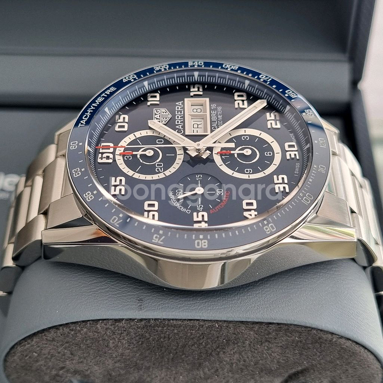 태그호이어 까레라 칼리버16 데이데이트 43mm--5