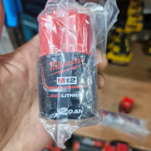 [정품]밀워키배터리 M12B2 12V2.0AH 미사용