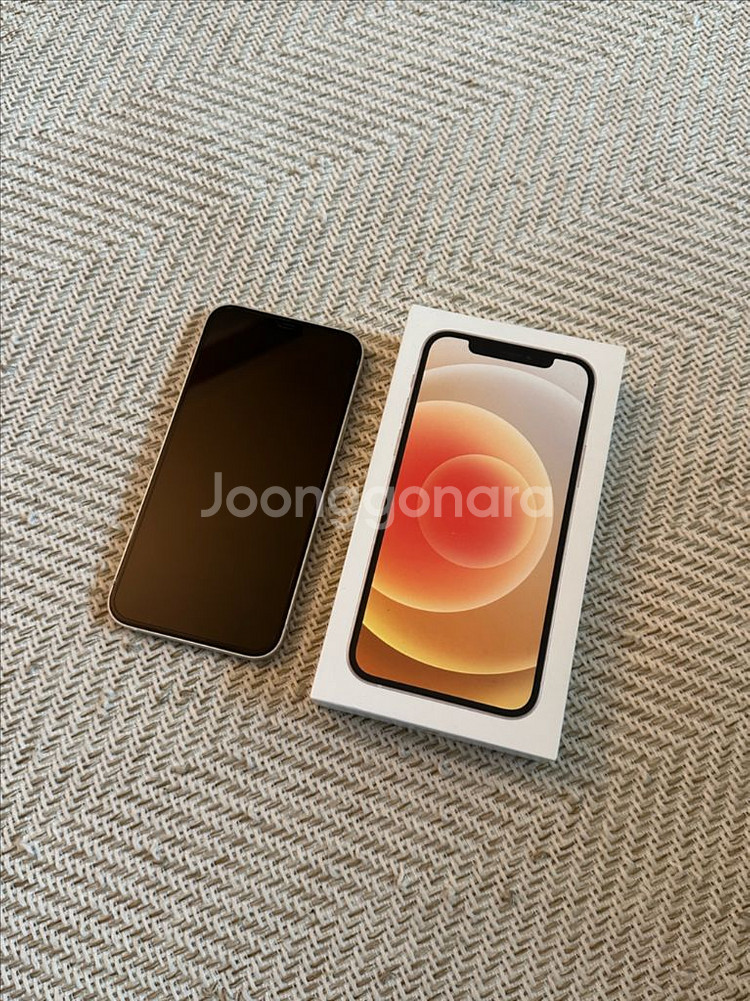 아이폰 12 화이트 64GB--1