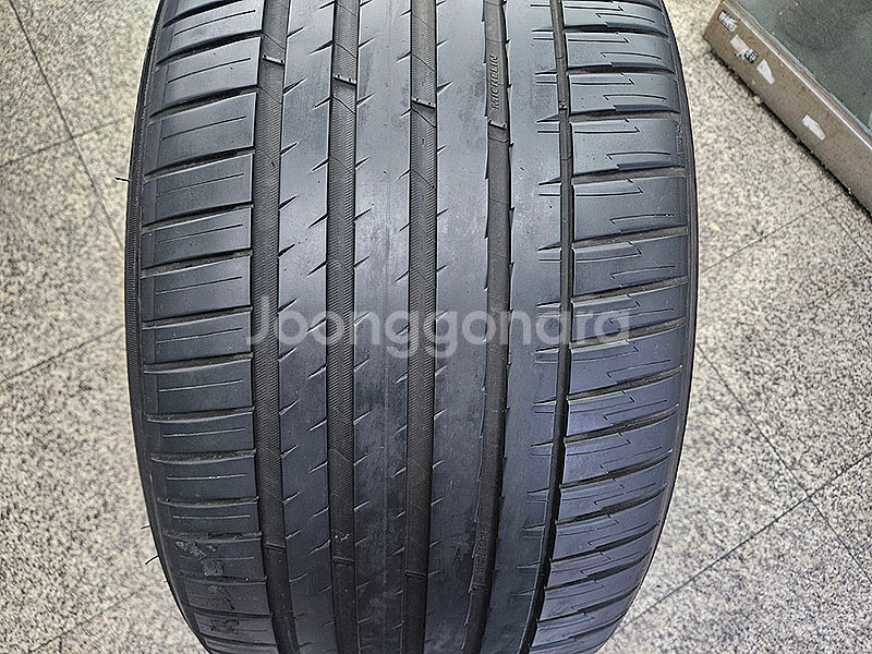 미쉐린 파일럿스포츠4 SUV 315-35-21 런플렛--0