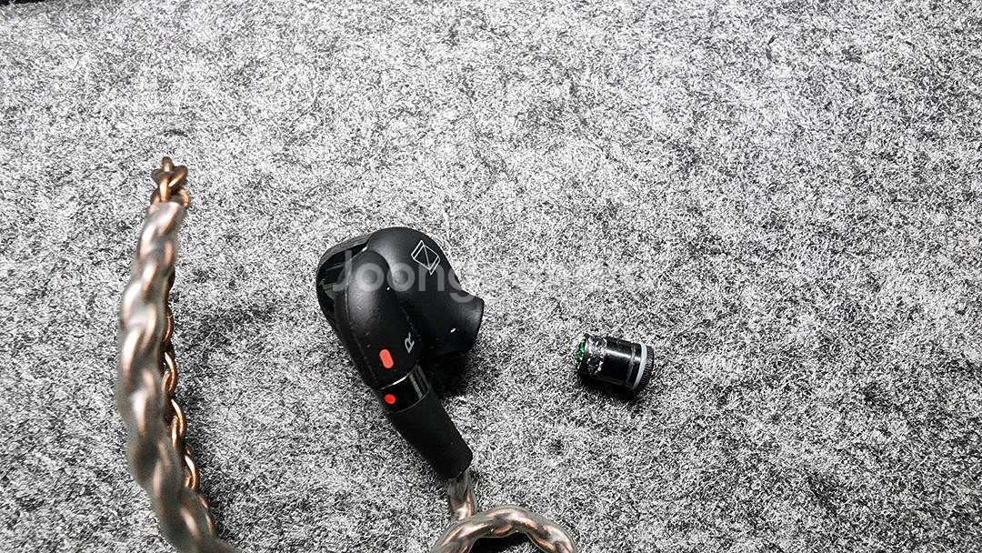 akg n5005 (오른쪽 유닛 노즐 파손) 풀박스--5