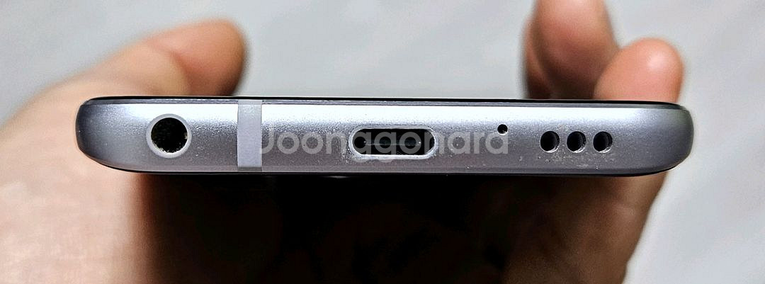 LG Q7(Q720) 바이올렛 32GB A급 싸게 팝니--3