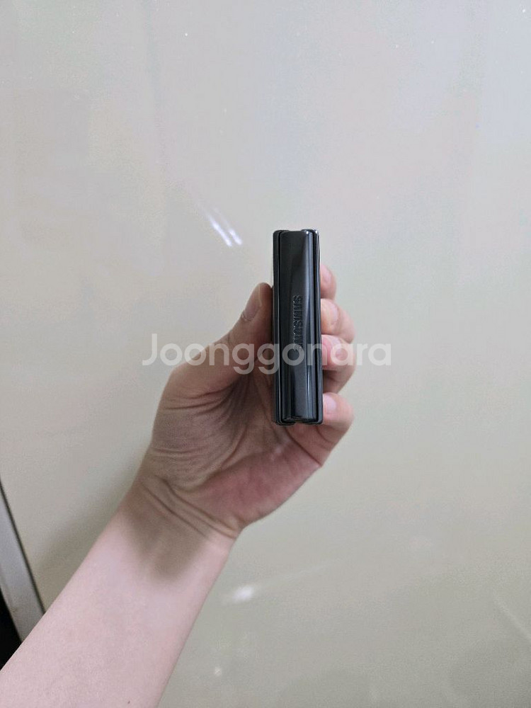 갤럭시 z플립4 (256) 팬텀블랙 팝니다--4