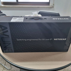 넷기어 M4250-10G2F-POE+