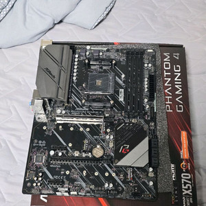 ASRock X570 Phantom Gaming 4