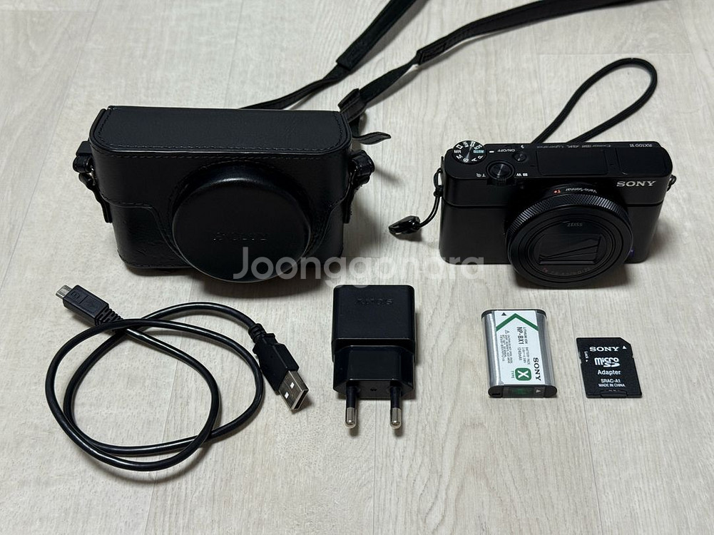 소니 rx100m6 카메라--0