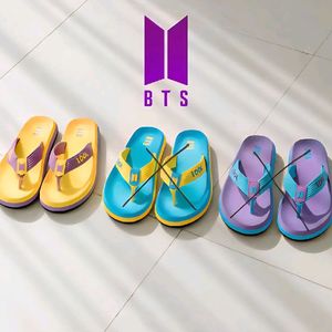 BTS 공식라이선스 남여공용 IDOL쪼리 250 미개봉