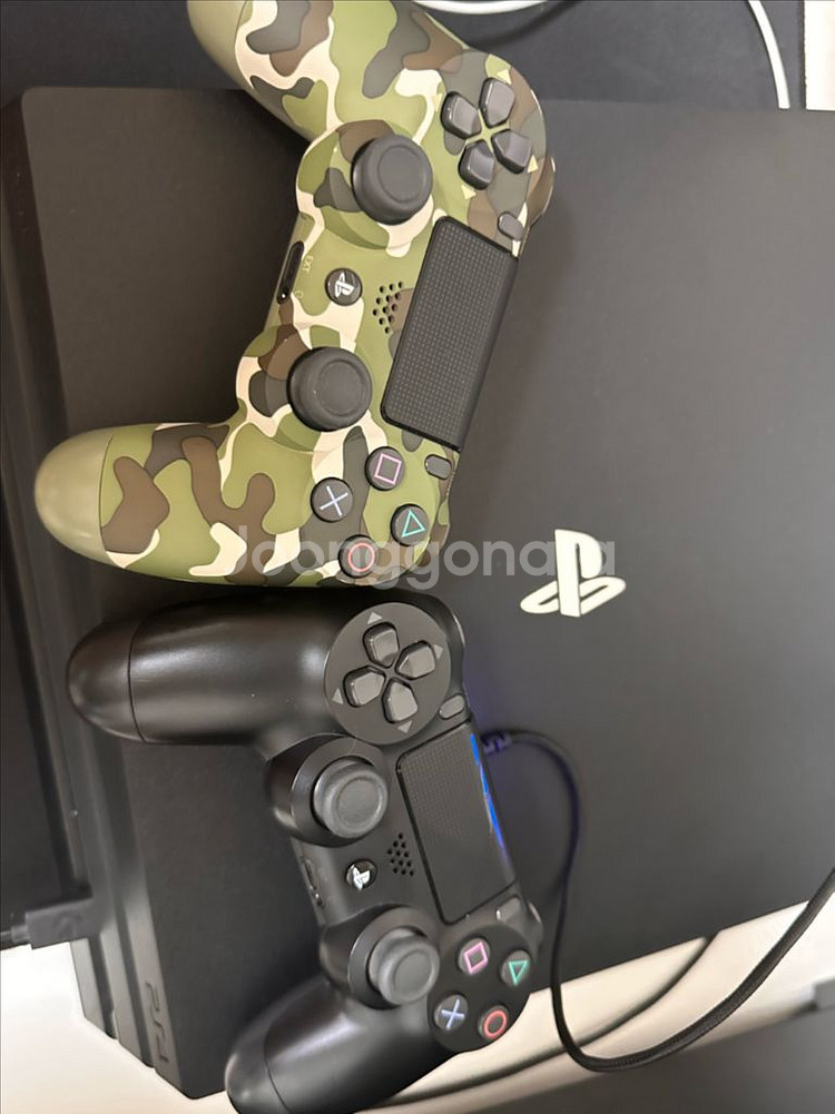 ps4 pro--0
