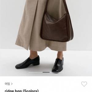 여밈 숄더백 가방