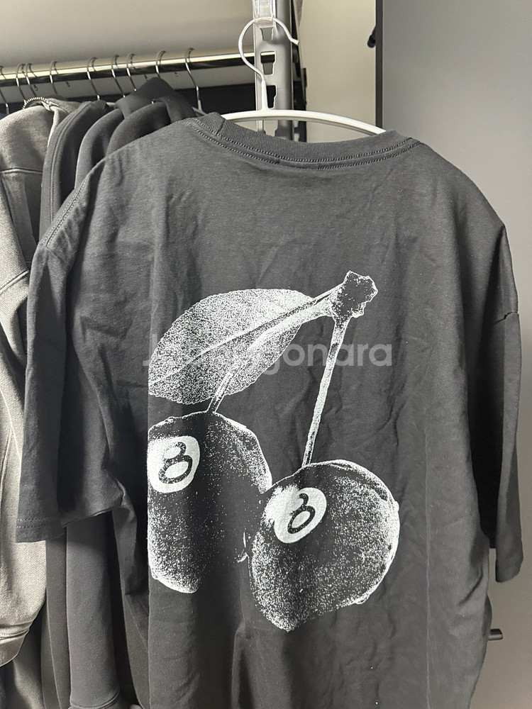 스투시 체리 반팔티 블랙 L XL 팝니다--3