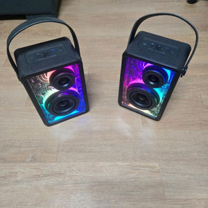 휴대용 LED 스피커캔스톤 블루투스 스피커 팝니다