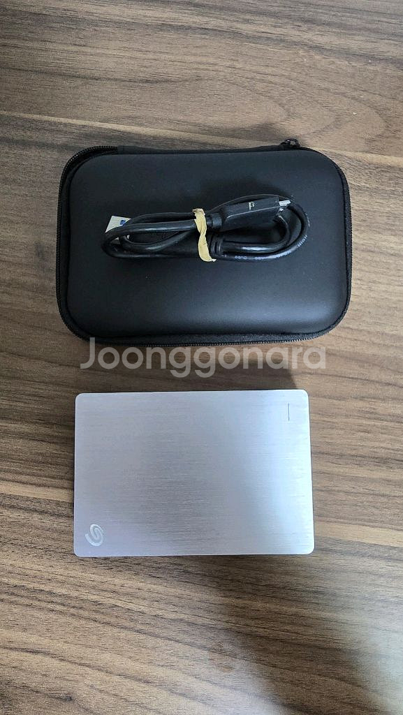 씨게이트(Backup Plus Slim) 외장하드 4T--0