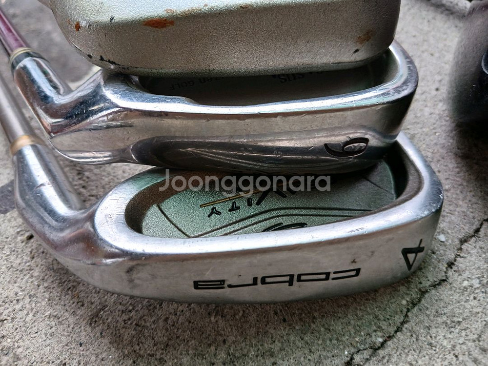 고급 아이언 골프채 3개 처분--3