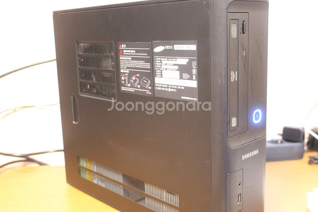 삼성 초슬림 컴퓨터 DB400S7A-Y06C 팝니다 (--0