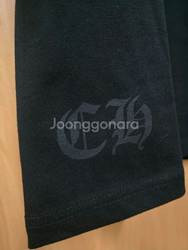 크롬하츠 십자가 블랙 반팔 L 팝니다 (새상품)--2