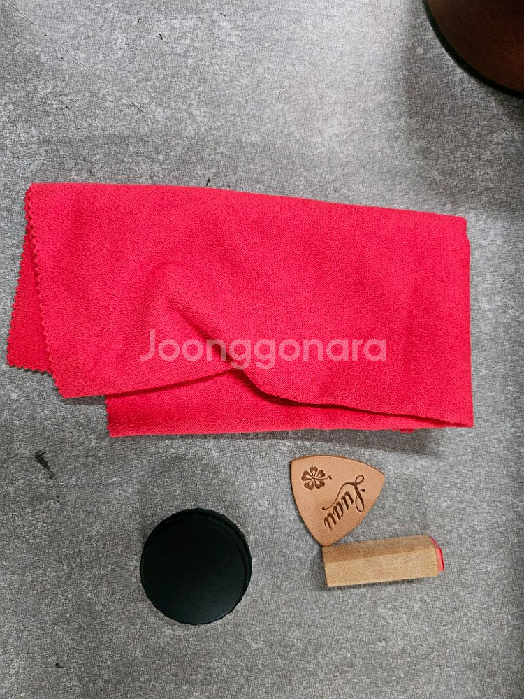 루아우 우쿨렐레 LU-10C 6만--2