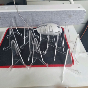 투명 아크릴 거치대