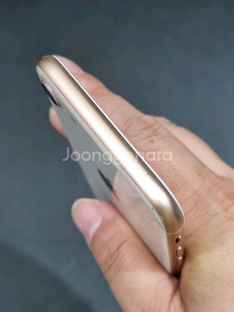 아이폰8 64GB 골드 배터리 85%--5