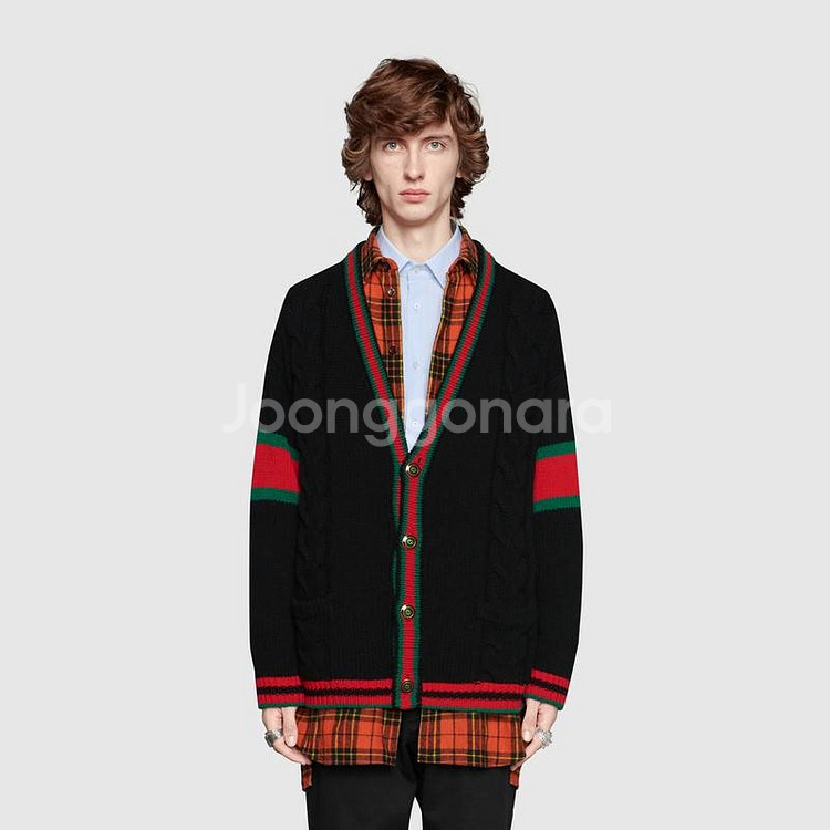 [정품 Gucci] 오버사이즈 니트 가디건 블랙--1
