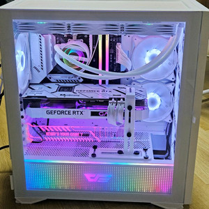 화이트감성 게이밍pc