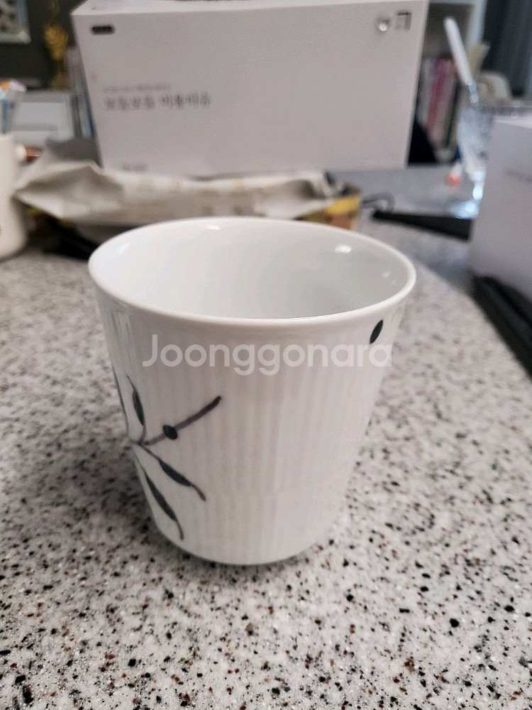 로얄코펜하겐 머그 370ml 블랙 택포 2만5천 택3--1