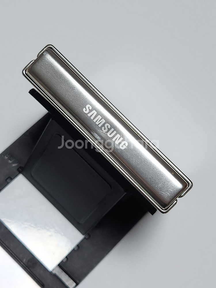 갤럭시Z플립5 256G 무잔상 크림 51381--5